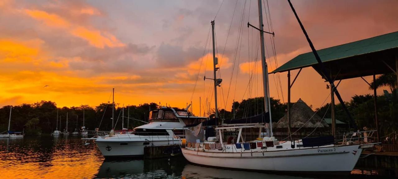 Mar Marine Yacht Club Hotel Rio Dulce Exterior photo